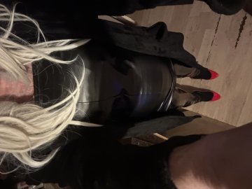 Elissia from Cornwall,United Kingdom